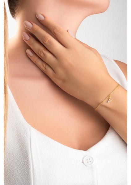 V Harfi 18 Ayar Sarı Altın Kaplama 18 cm Gümüş Bileklik fırsatları