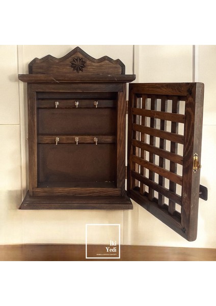 Ethel El Oyması Ahşap Anahtarlık Kutu – Duvara Asma Dekoratif Askılık, Antre Ofis Hediyelik Obje fiyatları