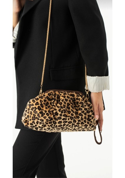 The Moiss Leopar Desenli Peluş Kadın Omuz Çantası fiyatları