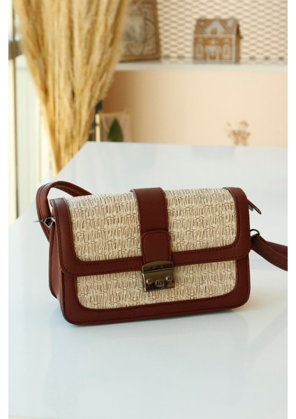 Deri Detaylı Hasır Görünümlü Tokalı Kadın El ve Omuz Çantası