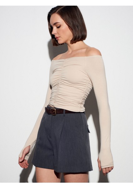 32089 Omuzları Açık Büzgülü Top-Bej modelleri