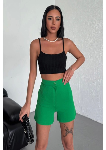 Tarz ve Rahatlığı Bir Arada Sunan Yüksek Bel Esnek Likralı Krep Şort Yeşil ( Lisinya )