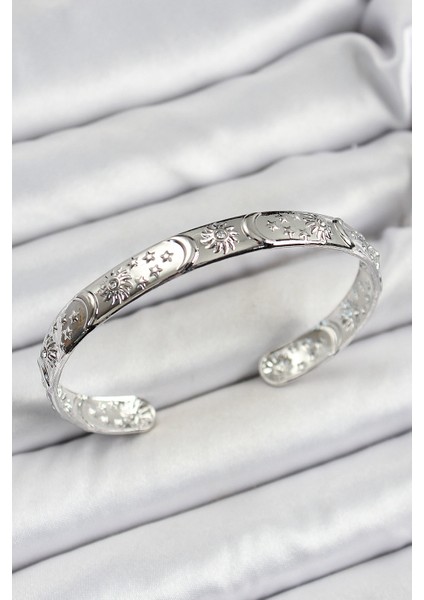 Pirinç Gümüş Renk Işlemeli Altı Açık Bileklik - Lisinya