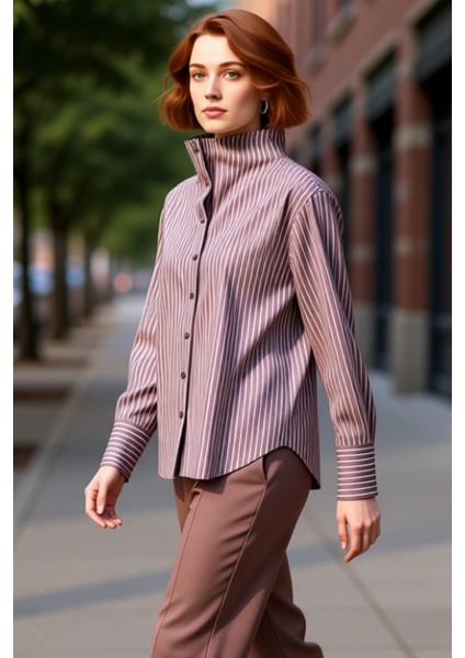 Kadın Çizgili Oversize Gömlek Modern Kesim ve Yüksek Yaka Detayları Ile Şıklık Sunar Rahat