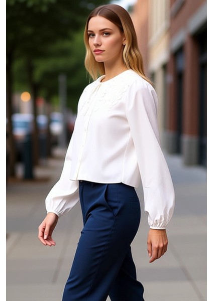 Kadın Güpür Işlemeli Bebe Yaka Crop Gömlek Uzun Balon Kollu Dokuma Kumaş Konforlu Kesim Günlük