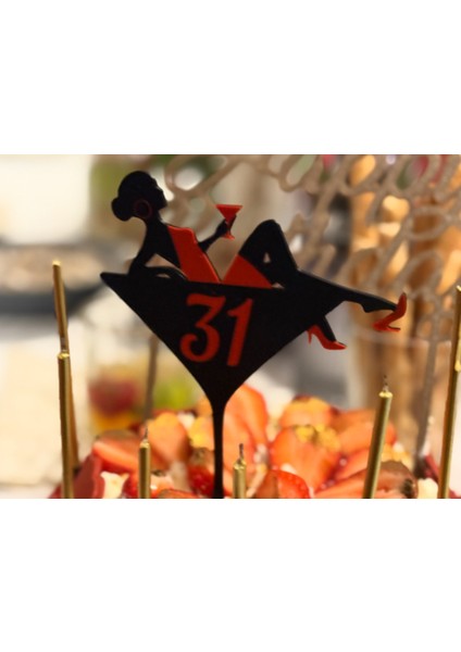 31 Yaş Pasta Süsü