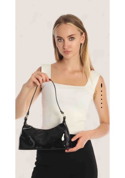 Rugan Siyah Kadın Mini Omuz ve El Çanta – Günlük ve Gece Kombinlerine Uygun fiyatları