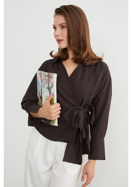 Basic Kruvaze Bağlamalı Gömlek