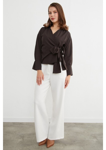 Basic Kruvaze Bağlamalı Gömlek indirimleri