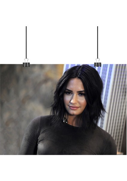 Demi Lovato Poster6 - Retro Duvar Dekoru