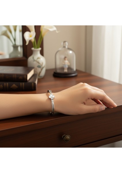 Kadın Ayarlanabilir Çelik Kelepçe Bileklik 316L | YUSSO fiyatları