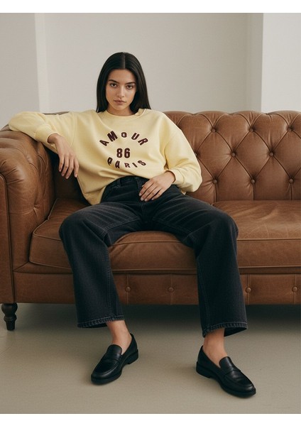 Uzun Kollu Sıfır Yaka Slogan Baskılı Krem Sweatshırt