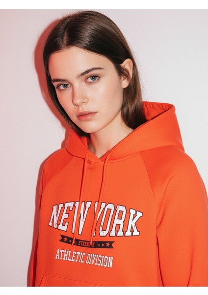 Uzun Kollu Slogan Baskılı Kapüşonlu Kırmızı Sweatshırt fiyatları