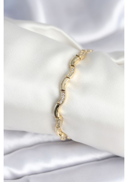 Pirinç Gold Renk Dalgalı Model Kadın Bileklik - Lisinya