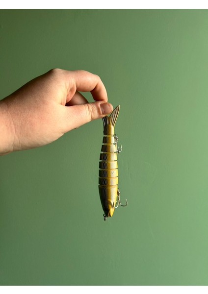 Eklemli Segmentli 8 Parçalı Suni Balık Yemi Tatlısu & Tuzlu Su 19G, 13.5cm modelleri