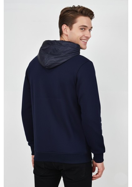 Erkek Kapitone Modelli 3 Iplik Kapüşonlu Sweatshirt BGL-ST04865 modelleri