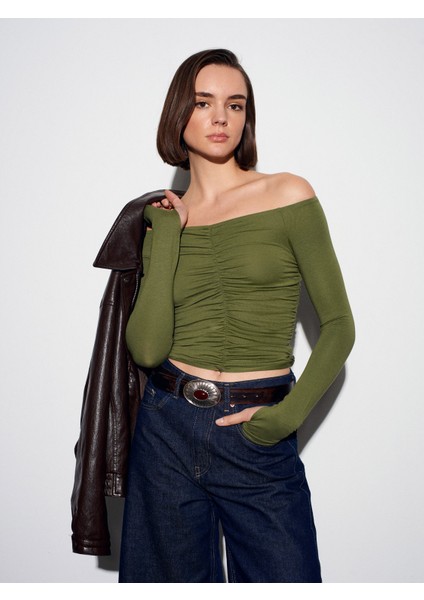 32089 Omuzları Açık Büzgülü Top-Açık Haki