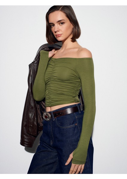 32089 Omuzları Açık Büzgülü Top-Açık Haki indirimleri