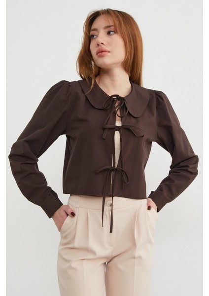 Bebe Yaka Önden Bağlamalı Crop Bluz fiyatları