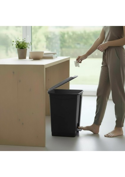 Slim Pedallı Çöp Kovası 30 Lt Gri -Siyah - Hijyenik Ayaklı Çöp Tenekesi İç ve Dış MekanIç ve Dış Mekan fiyatları