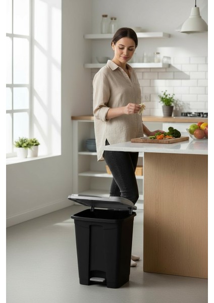 Slim Pedallı Çöp Kovası 30 Lt Gri -Siyah - Hijyenik Ayaklı Çöp Tenekesi İç ve Dış MekanIç ve Dış Mekan modelleri