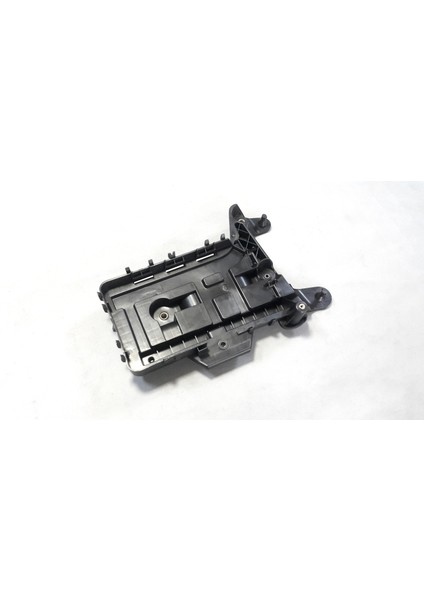 Vw Passat B7 3A 2010-2015 Akü Alt Bakaliti Plastik