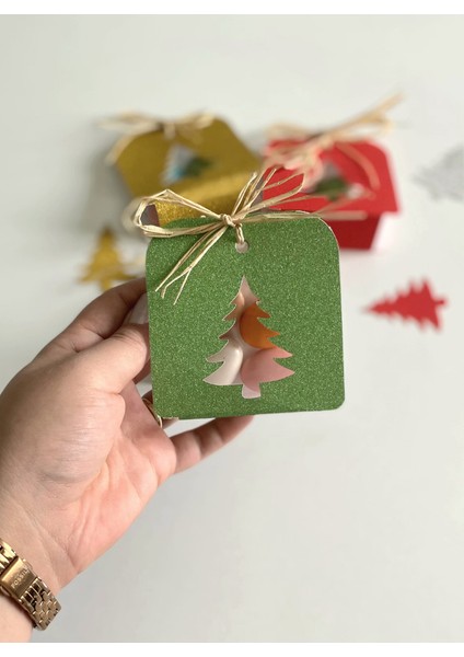 Yılbaşı Çikolatası Yılbaşı Hediyesi Draje Çikolata Simli Kutu 4 Adet modelleri