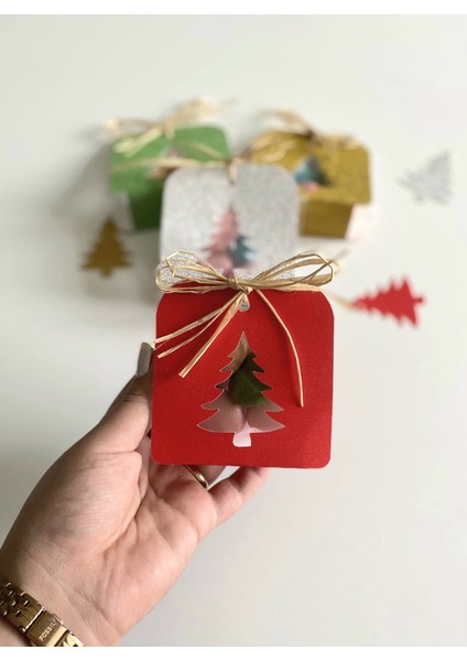 Yılbaşı Çikolatası Yılbaşı Hediyesi Draje Çikolata Simli Kutu 4 Adet indirimleri