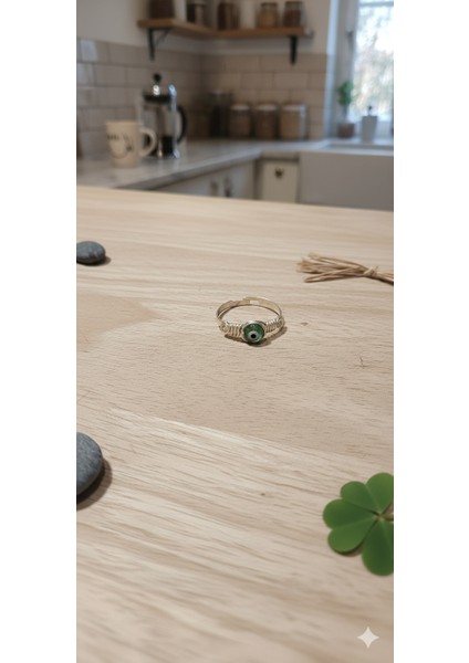 Yeşil Nazar Boncuğu Yüzük - Şans Getiren Minimalist Tasarım