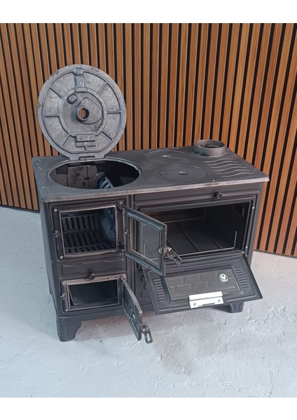 Mat Siyah 40'lık Döküm Tuğlalı Kuzineli Emaye Soba (Camlı) modelleri