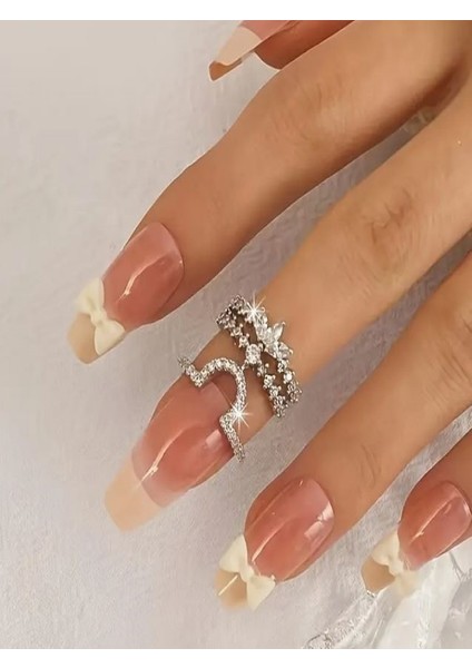 Zirkon Taşlı Tırnak Yüzüğü modelleri