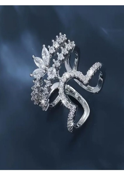 Zirkon Taşlı Tırnak Yüzüğü indirimleri