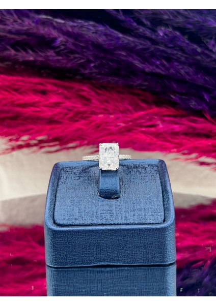 925 Ayar Gümüş Mosanite Taşlı Baget Model Zarif Kadın Yüzük indirimleri