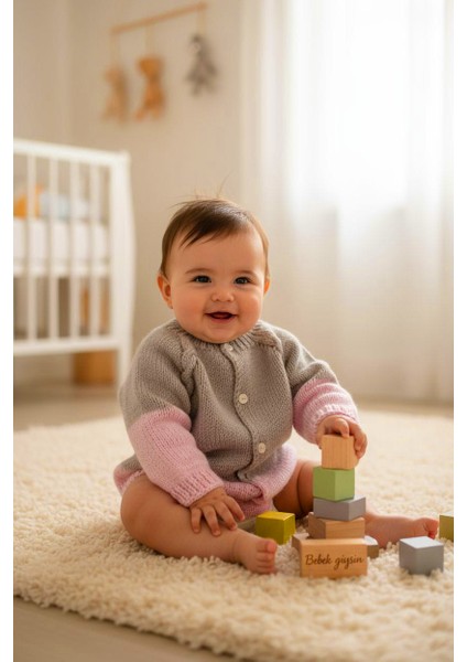 1-2 Yaş Örgü Kız Bebek Hırkası