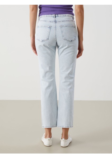 Yeni Sezon Straight Fit Kadın Jean Pantolon fırsatları