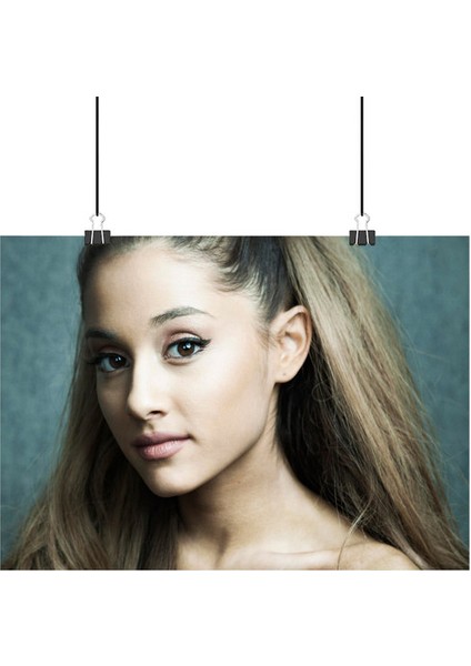 Ariana Grande Poster5 - Retro Duvar Dekoru