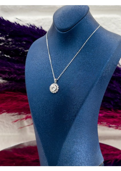 925 Ayar Gümüş Mosanite Taşlı Özel Tasarım Zarif Kadın Kolye modelleri