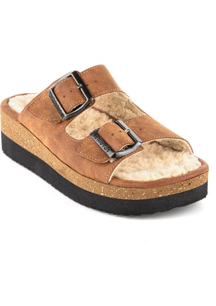 Bellatrix – Kışa Hazır Krem Tokalı Ortopedik Tüylü Terlik