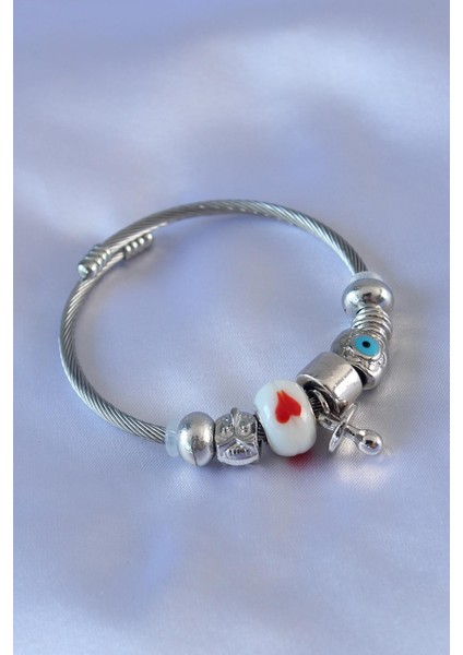 Kalp ve Nazar Boncuk Detaylı Charm Kadın Bileklik - Lisinya