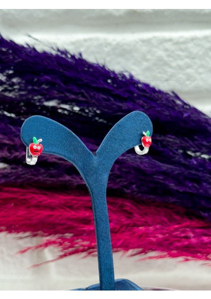 925 Ayar Gümüş Elma Figürlü Zarif Kız Çocuk Küpesi fiyatları