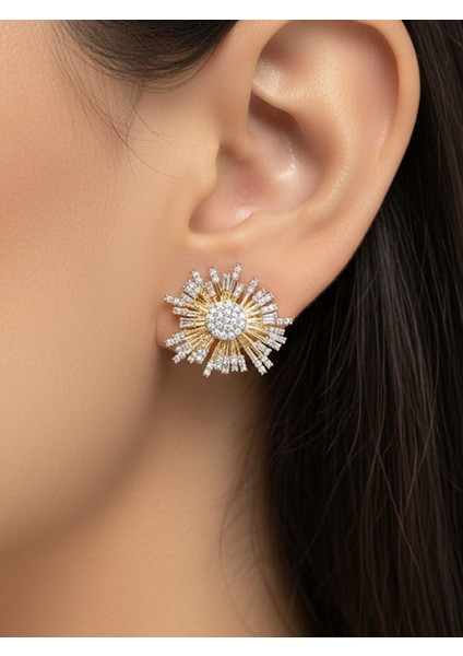 Güneş Işığı Etkili Zirkon Taşlı Yıldız Formunda Küpe modelleri