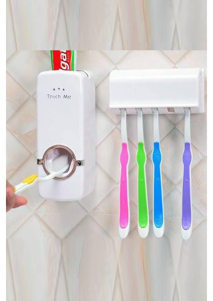 Otomatik Diş Macunu Sıkacağı ve 5 Adet Diş Fırçalığı