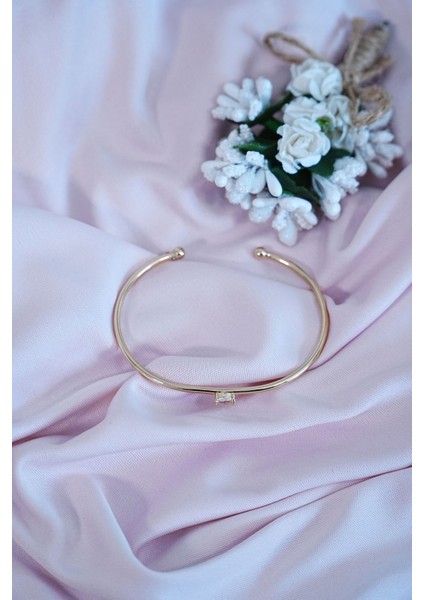 Gold Renk Kelepçe Model Zirkon Taşlı Çelik Bileklik Kaliteli