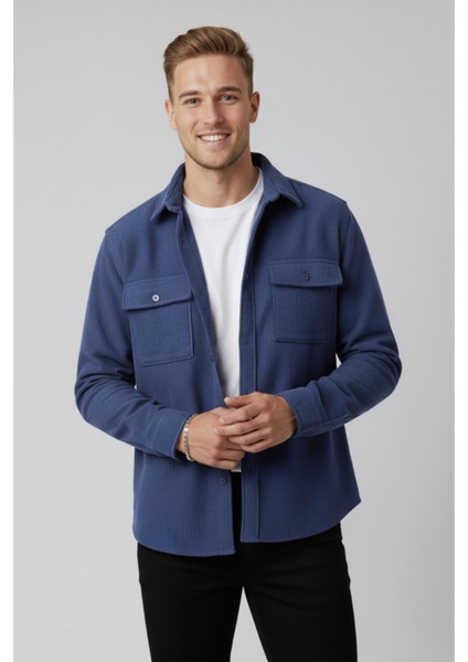 Mavi Cepli Likralı Kadife Kumaş Rahat Kesim Erkek Gömlek – Yumuşak Dokulu, Şık Tasarım Gömlek 2600759