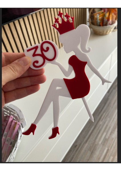 Queen 30 Yaş Pasta Süsü