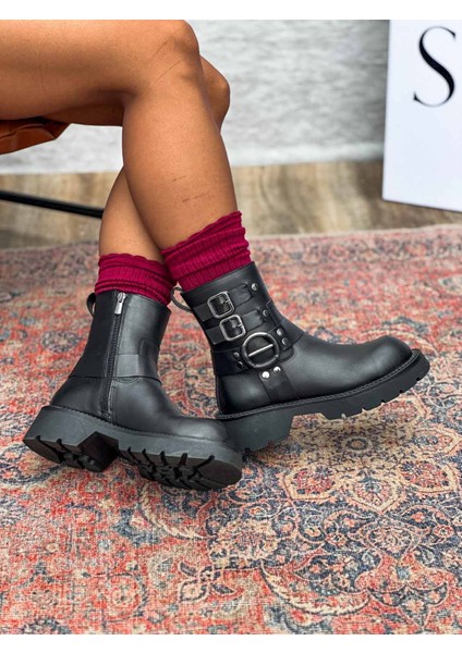 Umbra Metal Toka Detaylı Deri Siyah Kadın Bot modelleri