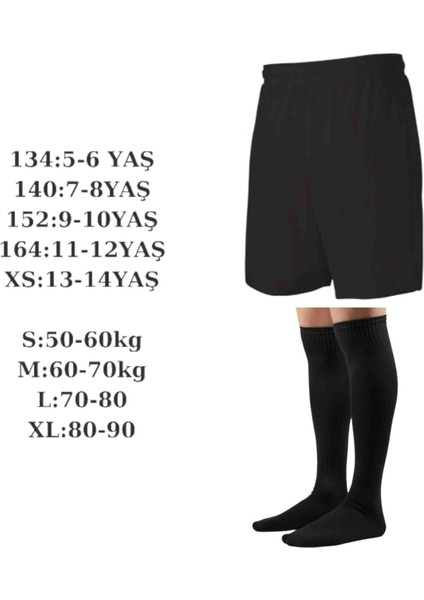Futbol Şortu ve Futbol Çorabı Seti