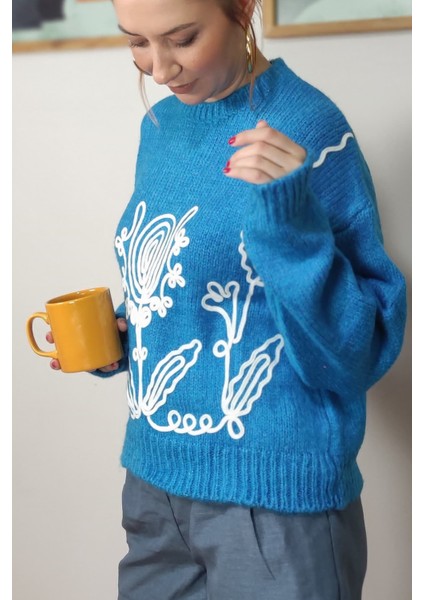 Nakışlı Mavi Yün Kazak Tasarım Kazak