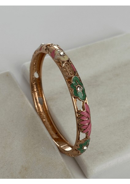 Pembe Yeşil ve Beyaz Renkli Çiçekli Gold Mineli Bilezik modelleri