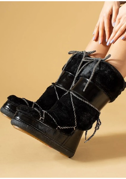 Siyah Kürklü Suni Deri Detaylı Kadın Kar Çizmesi Moon Bot